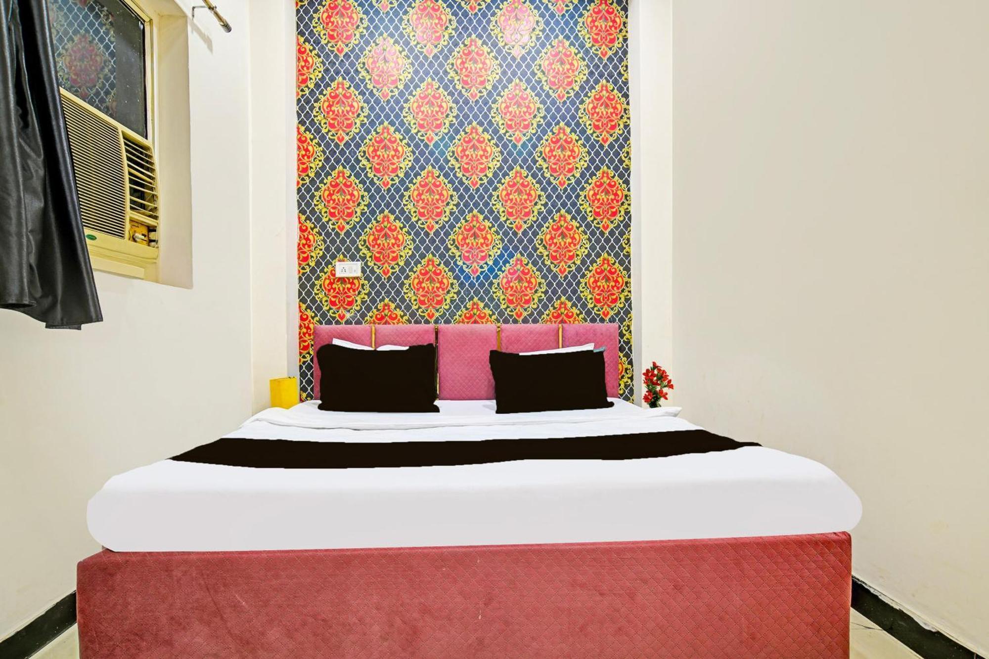 Super Hotel O Hanuman Naka Ujjain Formerly Krishna Palace Buitenkant foto