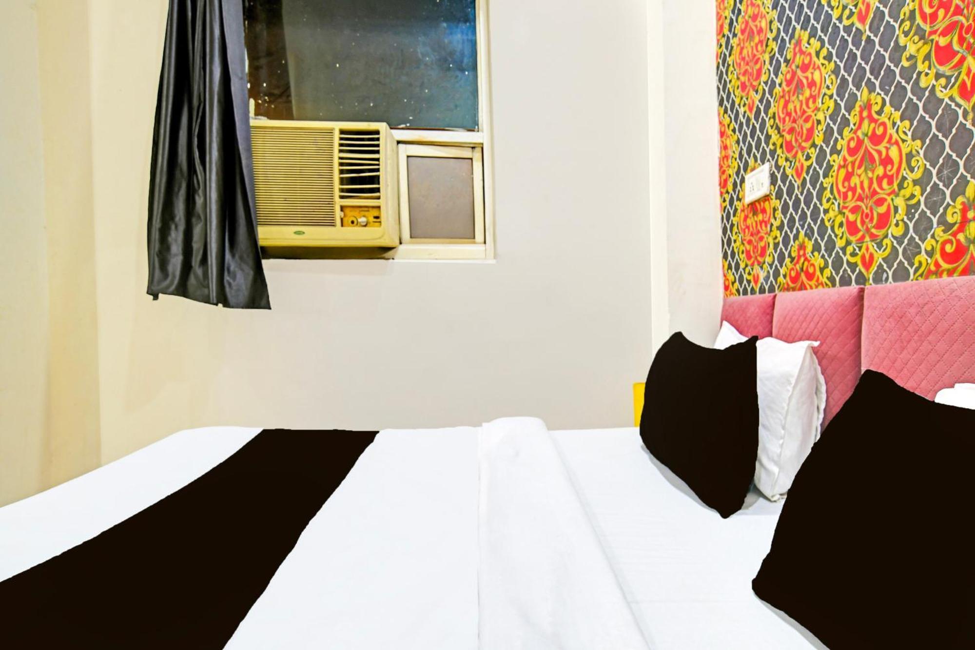 Super Hotel O Hanuman Naka Ujjain Formerly Krishna Palace Buitenkant foto