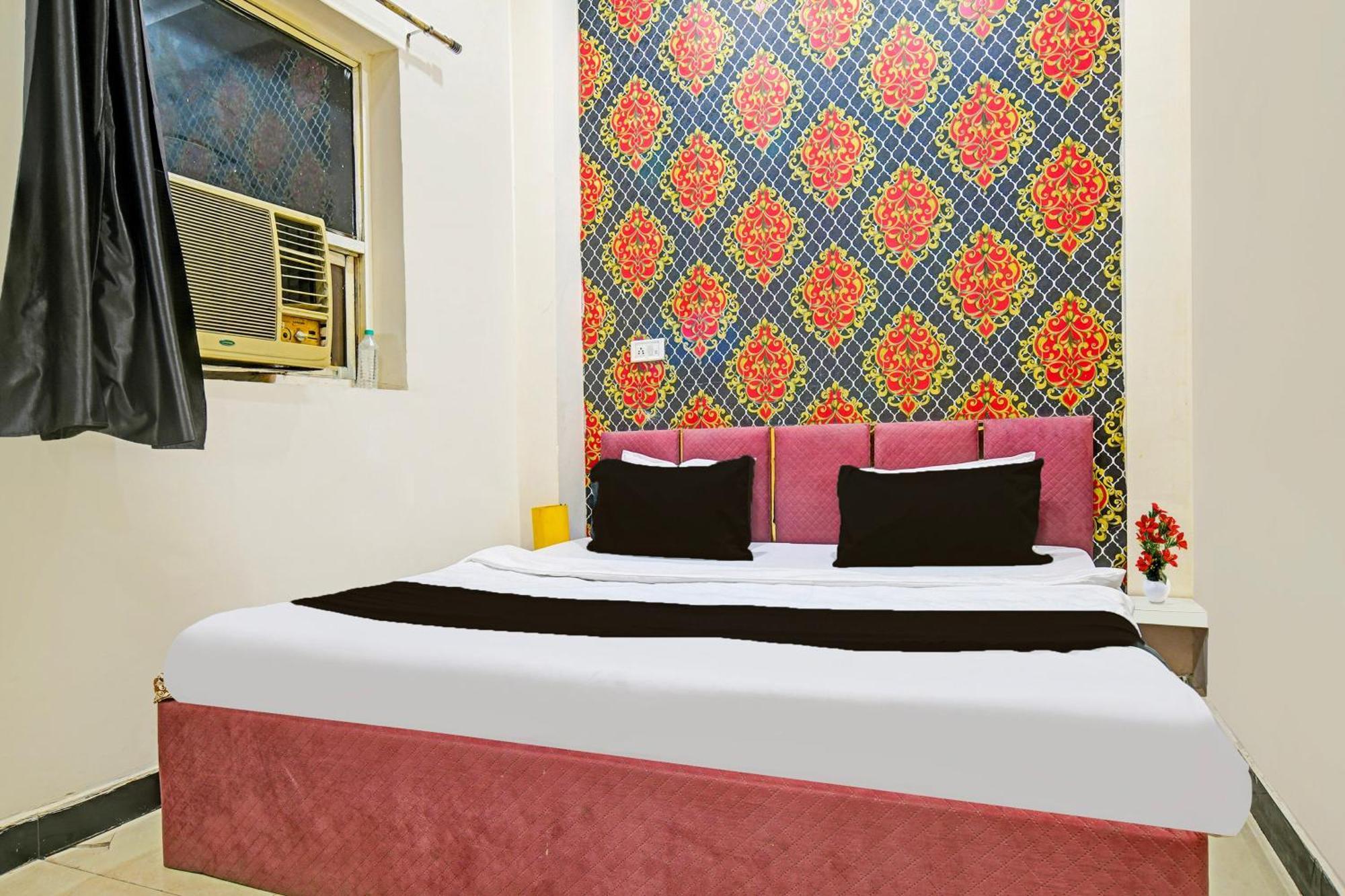 Super Hotel O Hanuman Naka Ujjain Formerly Krishna Palace Buitenkant foto